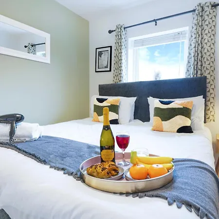 بيت للعطل Special Offer! Harton House - Perfect For Contractors & Groups - Long Welcome - Driveway Parking, Fast Wifi, Smarttv With Netflix By Yoko ريدكار
